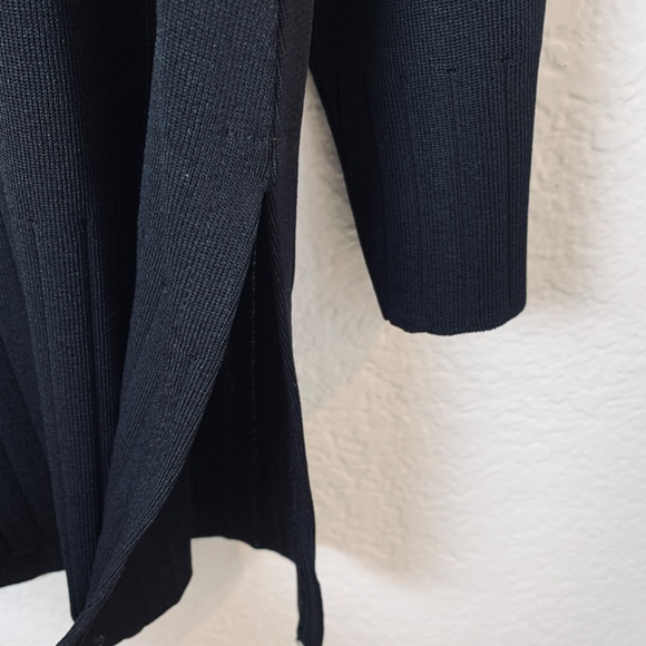 Exclusively Misook Woman Black Tunic Top 1X Classic Dressy Old Money Modest Work - Picture 11 of 14